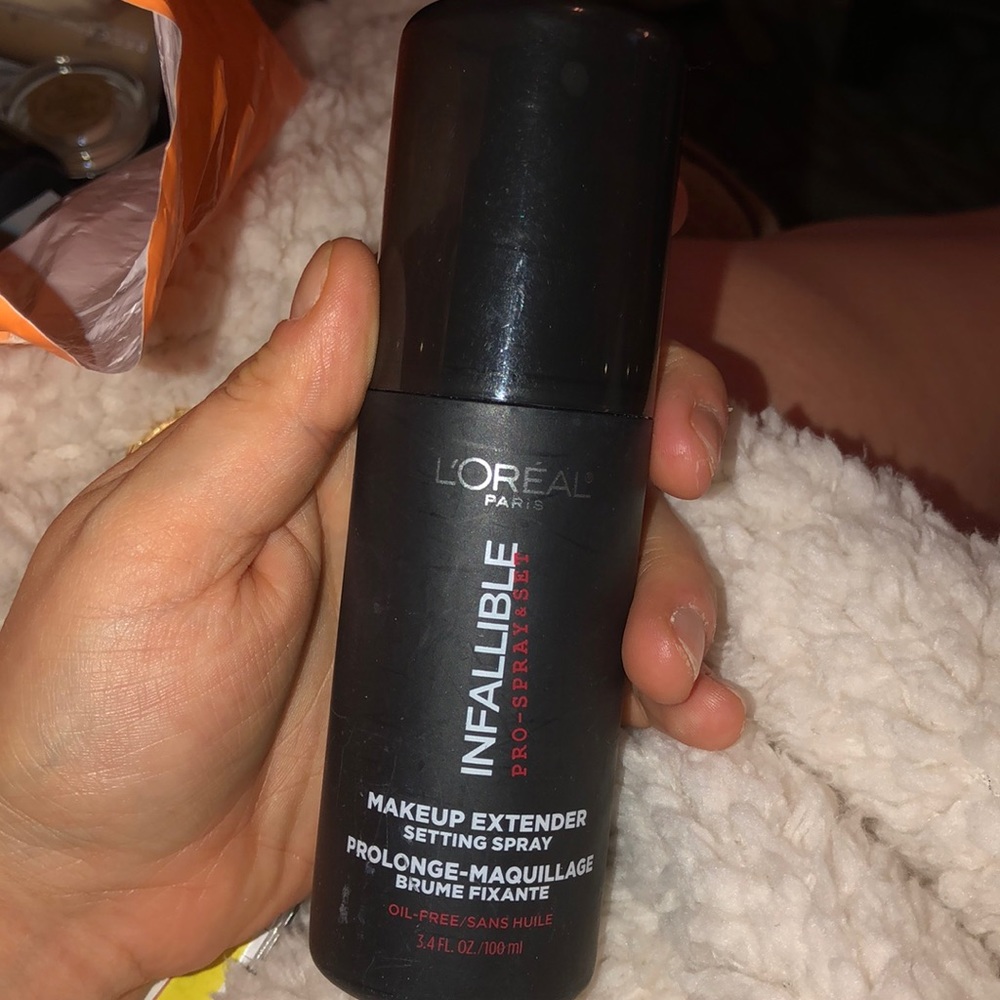 L’Oréal infallible pro spray & set